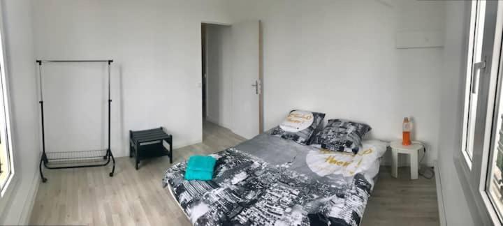 Appartement Simple Sur Argenteuil, Proche Paris Exterior photo